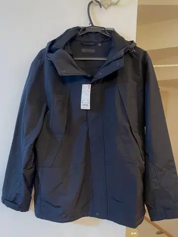 [ 미사용 새상품 ] UNIQLO XL 마운틴 후드티 블랙