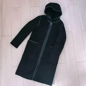 ZARA 무스탕 코트