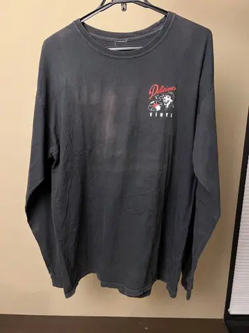 Delicious Vinyl 로고 긴팔 티셔츠 다크 그레이