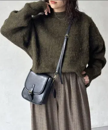 CPCM MIX사 모헤어 라이크 니트 카키색