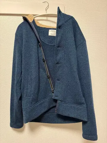 J.N.R.D. 후드 부착 다크 블루 자켓