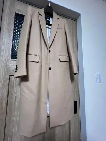 MACPHEE 투모로우랜드 베이지 체스터 코트