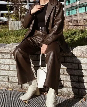 MOUSSY 다크 브라운 가죽 셋업