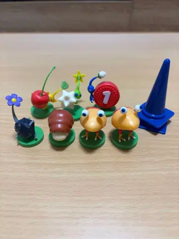 개구리 피규어 세트 7개 + 파란 콘