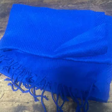 파란색 프린지 머플러