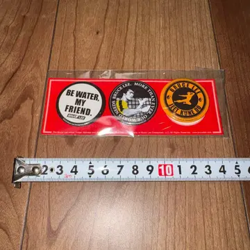 미개봉품! 유니클로 T셔츠 브루스 리 캔뱃지 3종 세트 + 덤