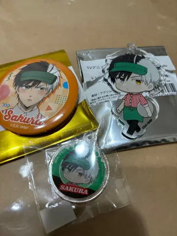 윈블 콜라보 카페 벚꽃 하루 캔뱃지 아크릴 드링크 참