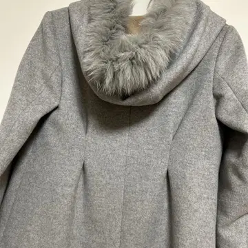 RUIRUE 그레이 울 코트 퍼 포함