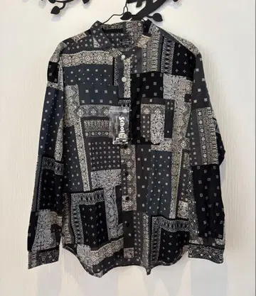미사용 새상품 샷 페이즐리 절개 노카라 올 패턴 긴팔 셔츠