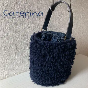 새상품급 Caterina bertini 이탈리아제 네이비 보아 버킷백