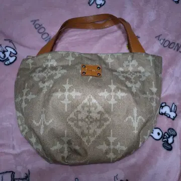 russet 베이지 패턴 핸드백