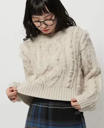 케이블 프린지 니트 풀오버