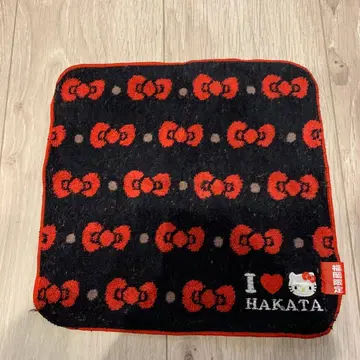 헬로키티 후쿠오카 한정판 타월 손수건