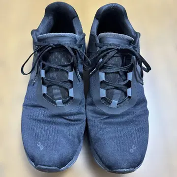 On 클라우드몬스터 러닝화 29cm