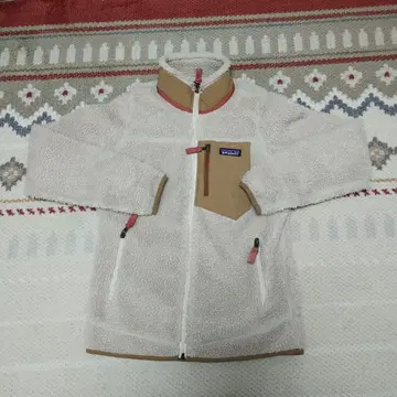 patagonia 플리스 자켓 크림색