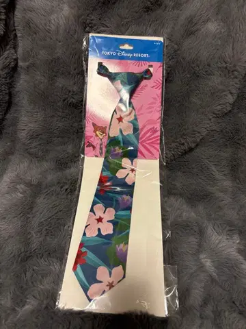 주토피아2 닉 와일드 넥타이