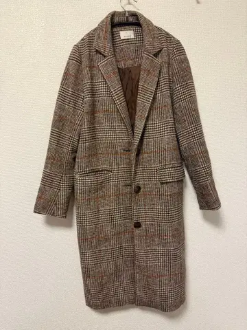 체크 무늬 롱 코트