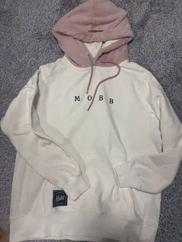 MOBB 후드티