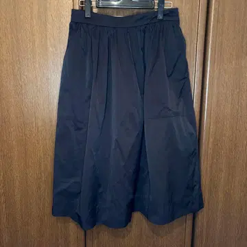 ZARA 개더 스커트 플레어 무릎 기장 주름이 잘 가지 않는 새상품급