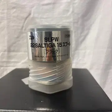 22 SALTIGA 15 스풀 블랙