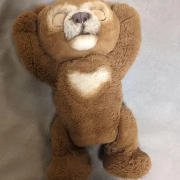 브라운 봉제 인형 하트 무늬