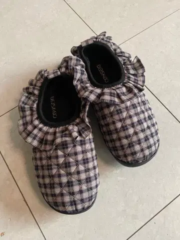 SUBU COYSEIO FLUFF CHECK PADDING SHOES