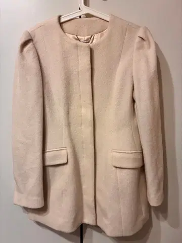 셀포드 노카라 자켓 아이보리