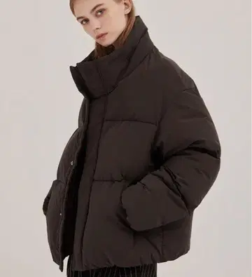 볼륨 스탠드 패딩 자켓