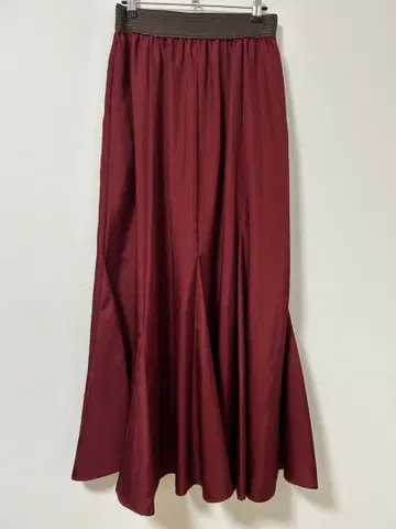 Uhr 롱 스커트 버건디 롱 플레어 스커트 사이즈 38 새상품급