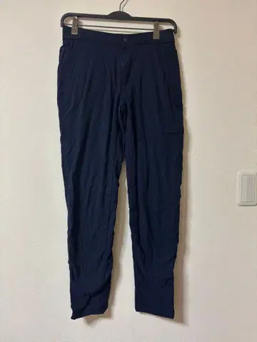 유니클로 웜 이지 슬림핏 스트레치 팬츠 웜 팬츠 안감 플리스 S