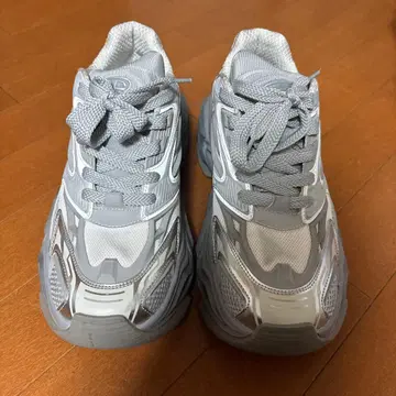 [ ARULE/알루르 ] 메카니컬 밑창 스니커즈