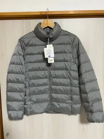 UNIQLO 울트라 라이트 다운 자켓 M 사이즈 그레이 여성용