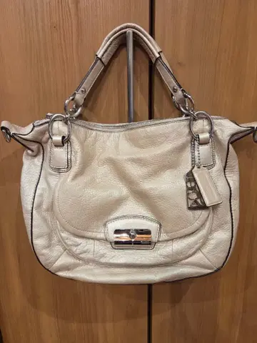 화이트 가죽 2way 숄더백