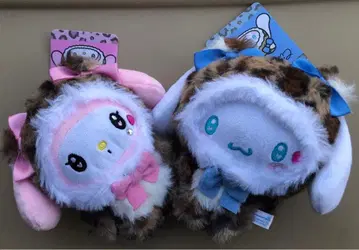 특가 정품 택 포함 새상품 헬로키티 레오파드 무늬 키체인 2개 세트