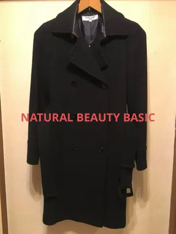 NATURAL BEAUTY BASIC 블랙 코트