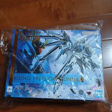 메탈 로봇혼 라이징 프리덤 건담