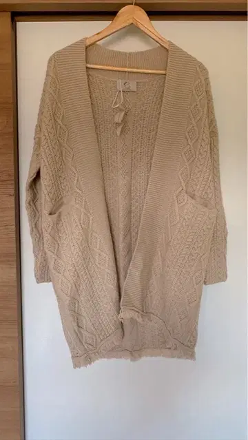 카멜 헤어 100% 내몽골산 롱 가디건 새상품 케이블 짜임 베이지