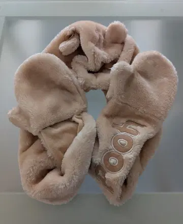 도쿄 디즈니 리조트 푸우 팬캡 머플러 장갑