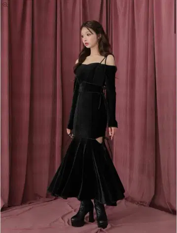 엠미엠 사이드 리본 원피스