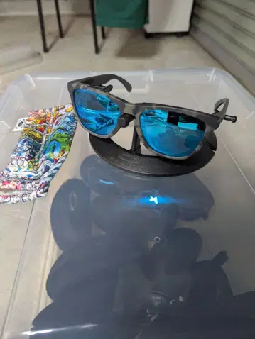 오클리 frogskins 프로그스킨 oakley prizm