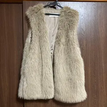 베이지 인조 모피 롱 베스트