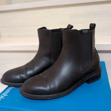 블랙 가죽 사이드 고어 부츠