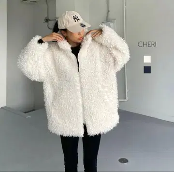 새상품 CHERI / CHERI since 1985 / 푸들 보아 코트