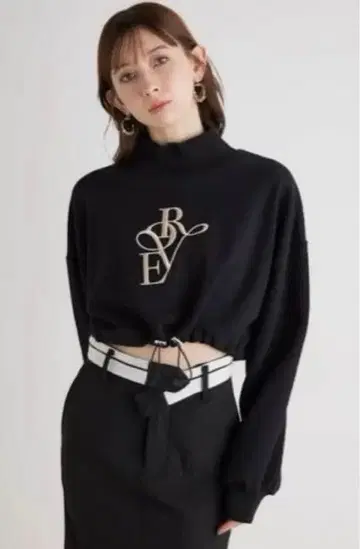 리엔다 rienda 벌룬헴 로고 맨투맨 TOP