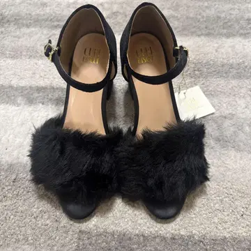 CURI BISCUIT 블랙 퍼 하이힐 M