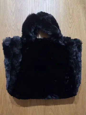 블랙 퍼 토트백