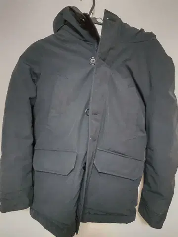 유니클로 논퀼트 다운 자켓 남성용 M 블랙