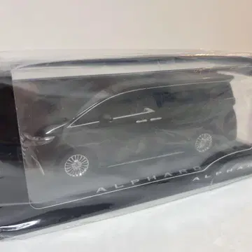 도요타 알파드 1/43 스케일 블랙