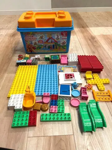 호빵맨 빵 공장과 미끄럼틀 집 블록 바구니