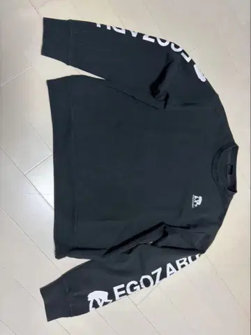 EGOZARU 블랙 크루넥 트레이닝복